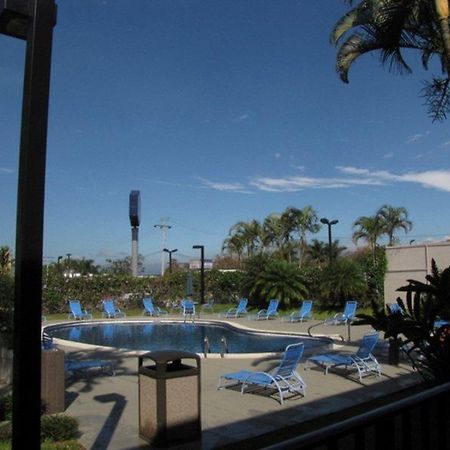 Holiday Inn Express San Jose Costa Rica Airport Santiago Este Exterior photo